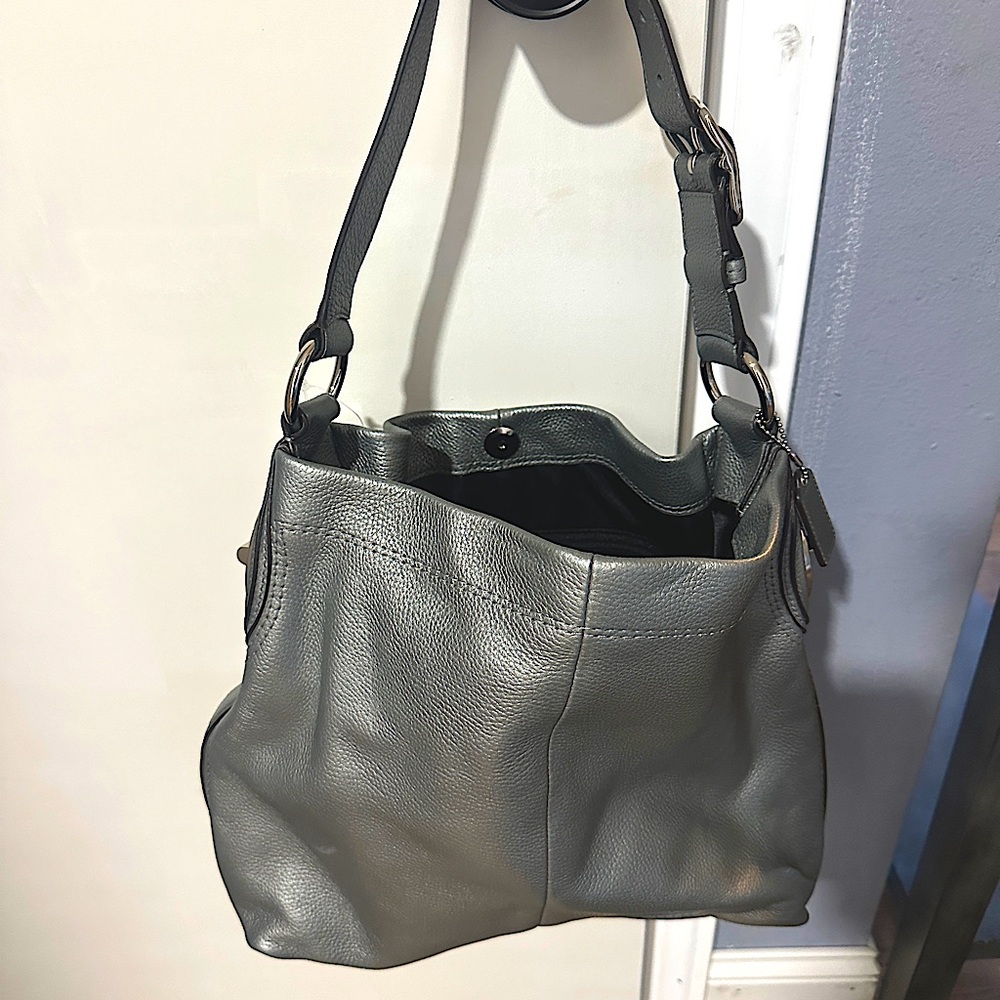 Coach F16535 Penelope Hobo Shoulder bag grey silver pebbled leather NEW!